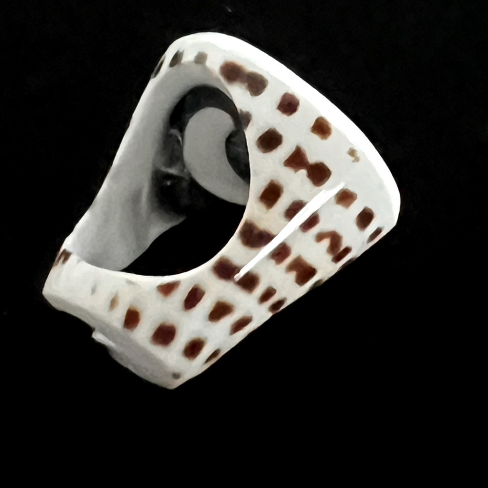 Shell Statement Round Large Ring White Black & Br… - image 7